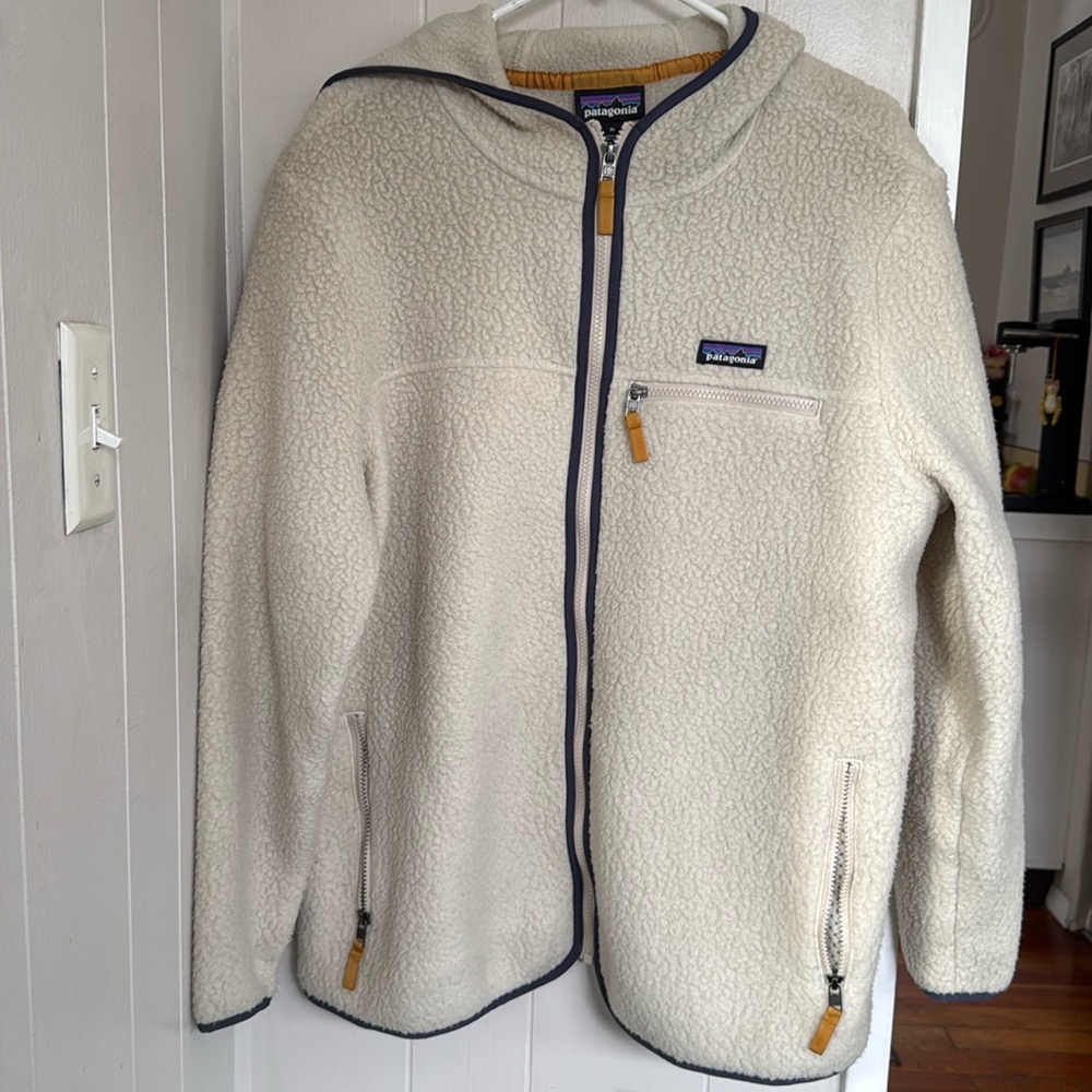 Patagonia retro pile hoody, brand new, sherpa white